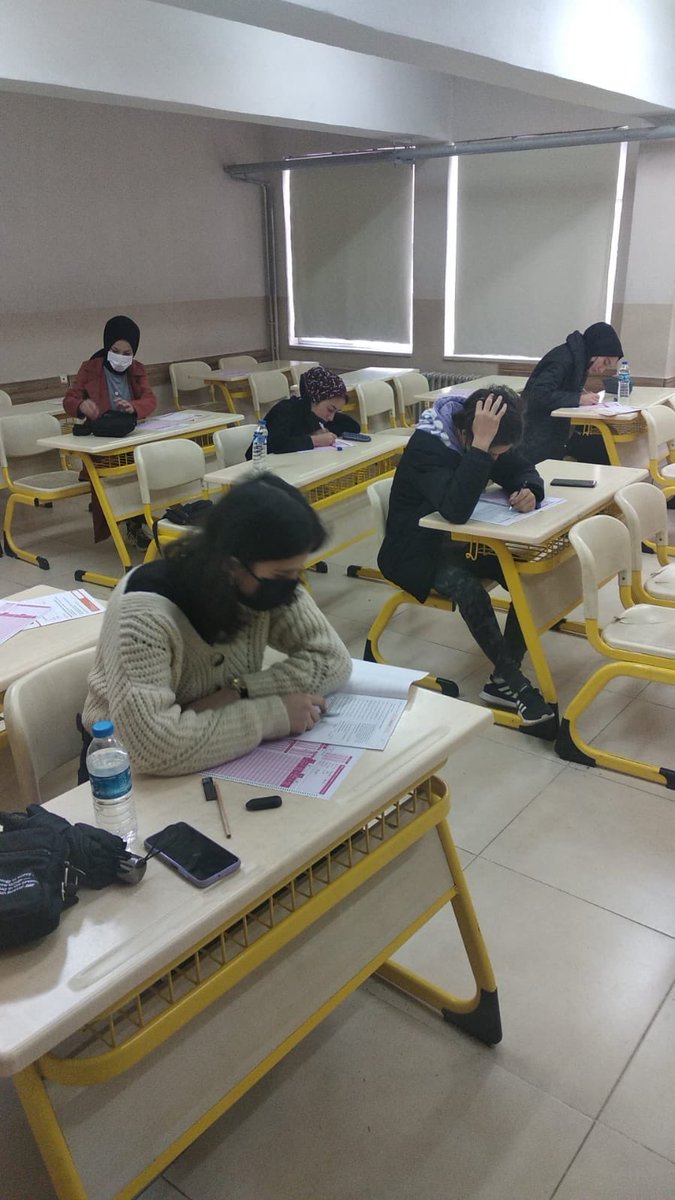 BulenTerme's tweet photo. Bülent Çavuşoğlu Anadolu lisesi olarak bir haftalık arada da öğrencilerimize deneme yapma ya devam ediyoruz. https://t.co/hkeDE3wHA1