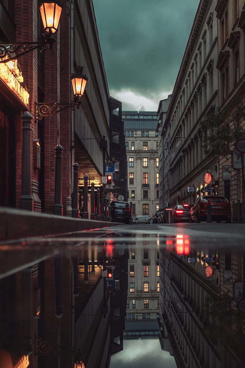 ArtandLovePhot1's tweet photo. After the rain 📸🙂

#streetphotography #urbanphotography https://t.co/g39uh9zgnZ