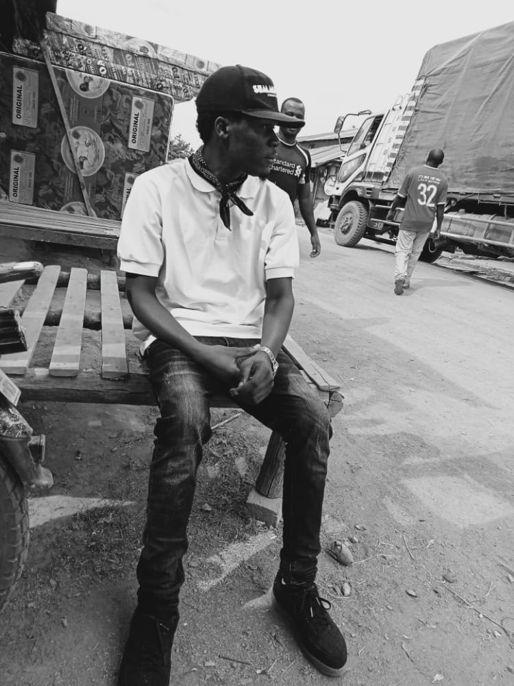 MBIZEpoemkid94's tweet photo. Siku nyingine tena ya kumshukuru MUNGU.
#Mbizenamasela
#TheAnimalsEP
#TheSEEDep https://t.co/zCwVadz6mU