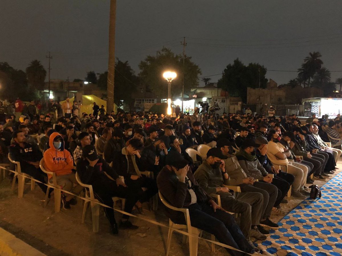 انا ماشايف تظاهرات كاعده ع الكراسي 
ههههه هذا دليل انهم لايملكون اي جمهور