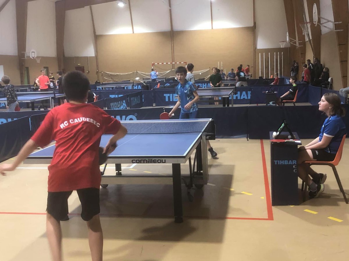 carl_suzanne's tweet photo. Petite visite au RCC Tennis de Table durant l’organisation d’un tour de championnat jeunes par le club. 😀

#Caudebec #TennisDeTable https://t.co/84n1qC6yNr