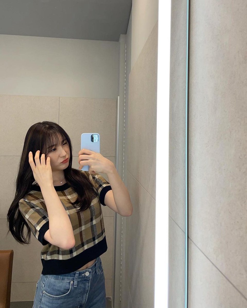 izone_bot's tweet photo. [#이채연] chaestival_ instagram 📸

암 게링 뤠디 뿰 이링 떡볶이

https://t.co/AbHUkijeOA https://t.co/s6glqJystD