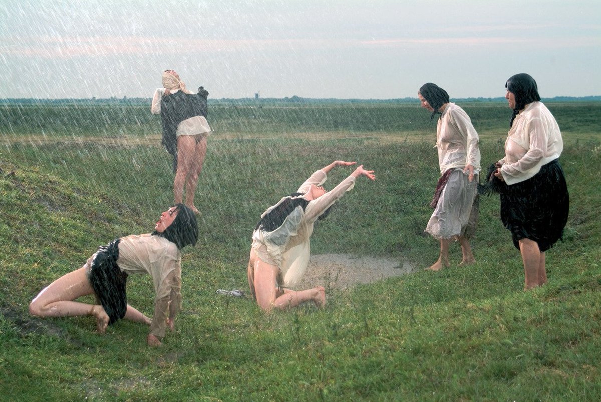 Marina Abramović, Balkan Erotic Epic, 2005. 