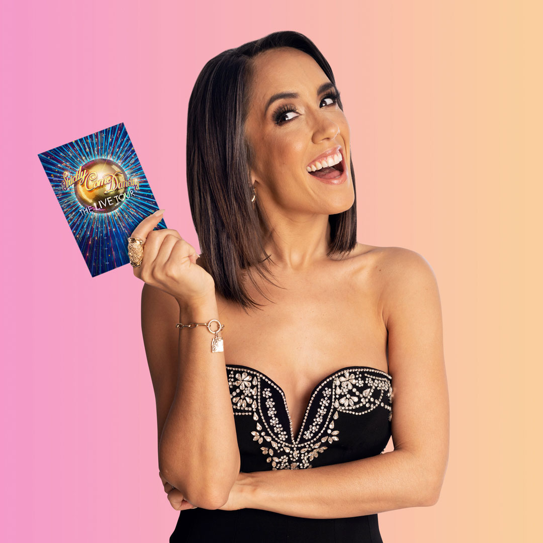 SCD_Live_Tour's tweet image. BREAKING NEWS!

The one, the only, the FAB-U-LOUS Janette Manrara will be dazzling crowds across the UK as she Cha Cha Chas into her new role as host of the 2022 Strictly Come Dancing Live Arena Tour!

Tickets are on sale now! strictlycomedancinglive.com

@JManrara