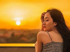 Success usually comes to those who are too busy to be looking for i