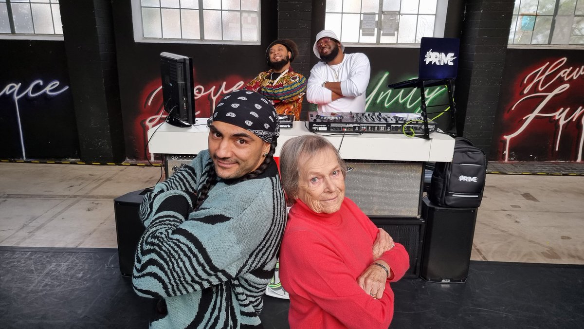 JohnnyR_TV's tweet photo. If you missed this super cool 86 year old Hip Hop Hilary then jump on bbciplayer search @BBCSpotlight news and catch the Grove! @stfactorycic Roots Up festival Fri. @oneplymouth @planetDiXon @Dj_Prime_1 #hiphop https://t.co/THCvRsMkg4