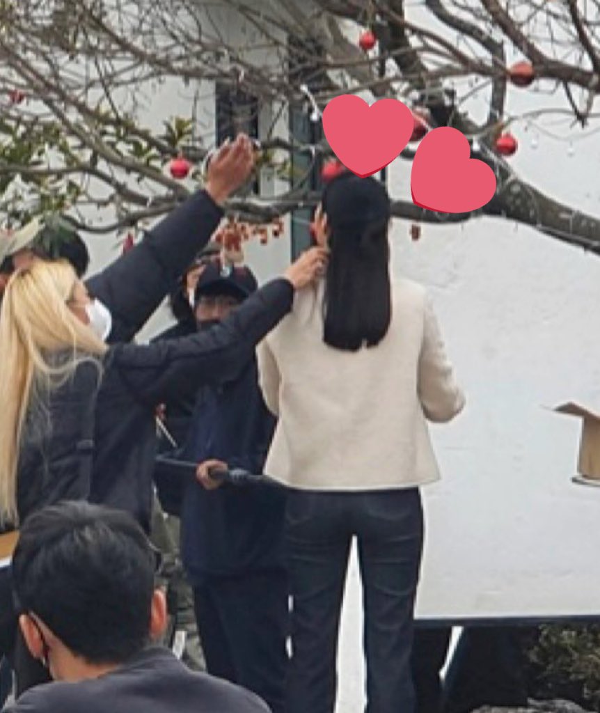 chanelstann's tweet photo. Spotted: Yumi and Babi again! 🥰 https://t.co/QfPxcGp182