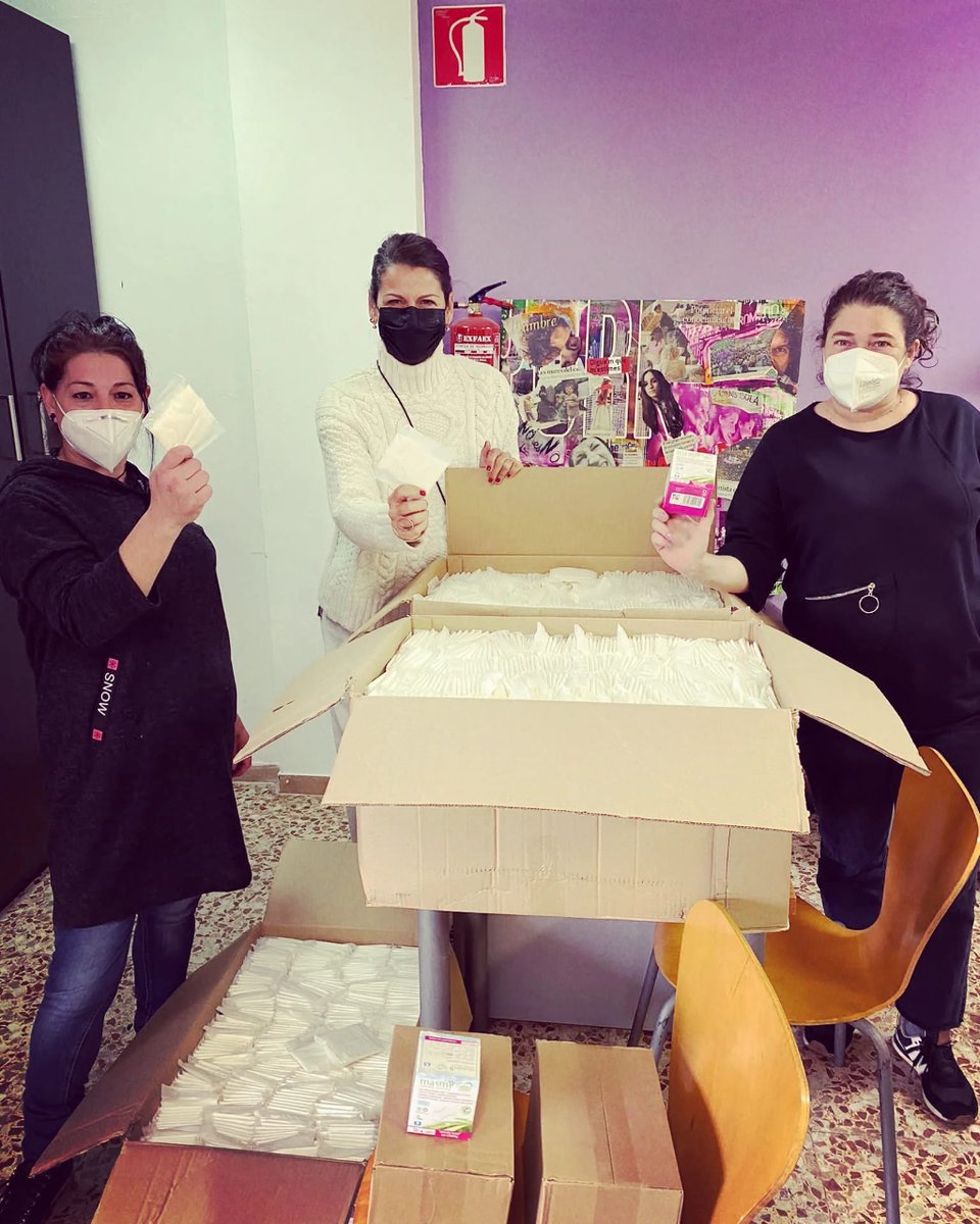 Engeguem campanya <a href="/Period_Spain/">Period Spain</a> #500mujeres
Avui, entrega de productes menstruals a dones en situació de sensellarisme.
Gracies i seguim treballant per la rebaixa de l'impost de l'IVA als productes menstruals 💪