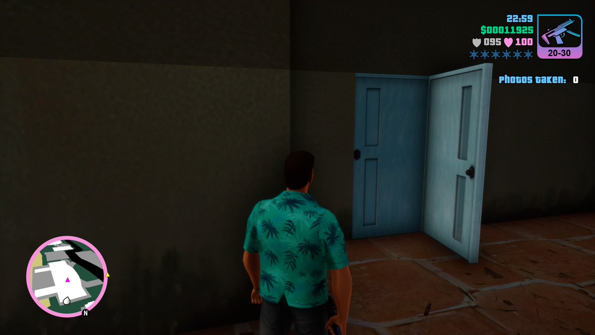 LadTwentyFour's tweet photo. Schrödinger's door
 #gta #gtathetrilogy #bugs #funny #openandclosed #rockstargames #PS4share https://t.co/XcM74rBlC6