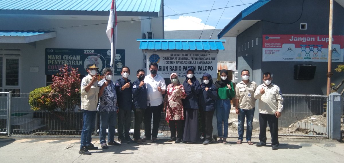 DisnavMakassar's tweet photo. #KawanLaut. Rekon PNBP berjalan lancar, kegiatan ini dilaksanakan di Srop Palopo yang dihadiri oleh para Kasrop, Bendahara, Pengelola PNBP, dan Operator. Pemutahiran data disesuaikan PMK 162 tahun 2013. Kadisnav Taufiq Mansyur, SE ucapkan terimakasih untuk semua yang terlibat. https://t.co/xh6hvbv8RU