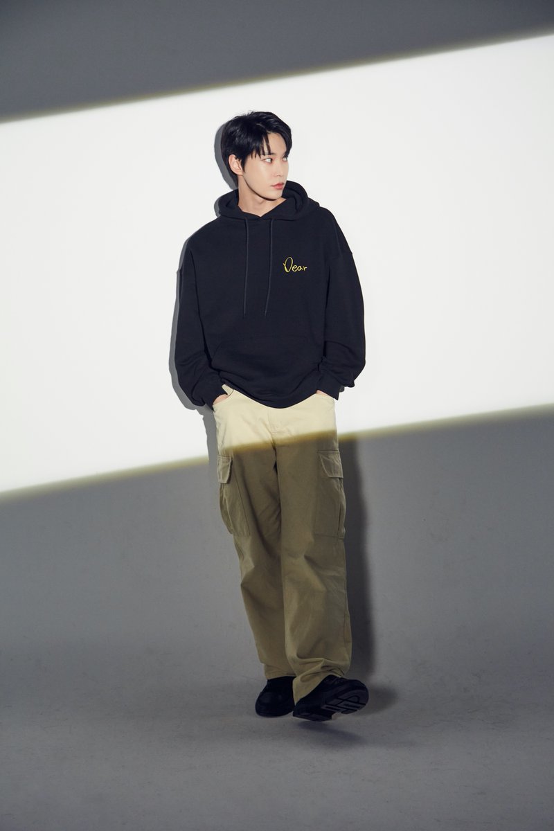 teddyisland_twt's tweet photo. SLOWACID X TEDDYISLAND 
2021 COLLECTION 02

< Show NCT 127's favorite things >

디어 마이 시즈니💚
도영이 직접 디자인한 후드 티셔츠

🐰https://t.co/V4LNWXfd6t

#NCT127 #NCT #슬로우애시드 #테디아일랜드 #slowacid #teddyisland https://t.co/knQAlYGnin