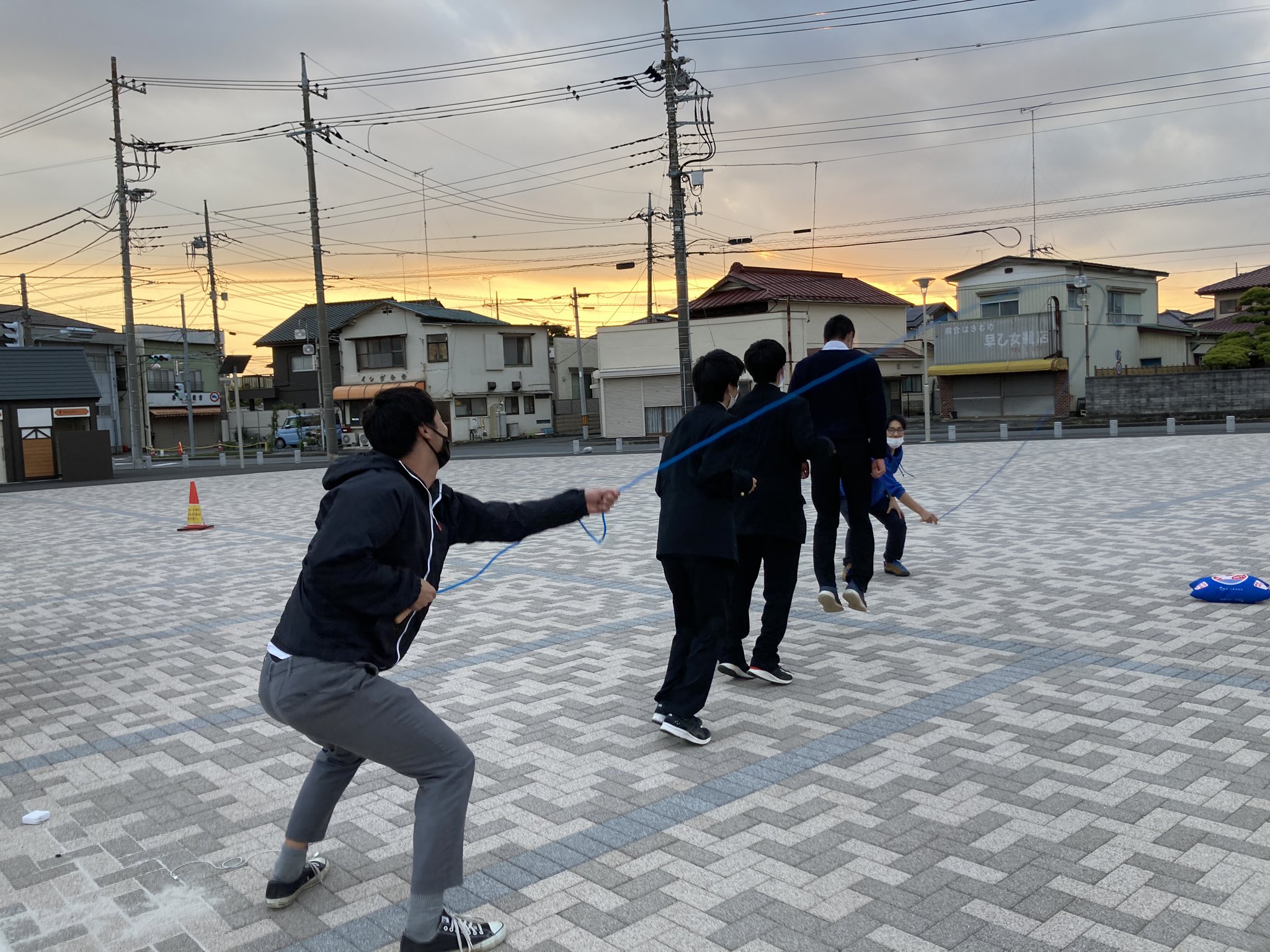シモツケ大学 9 16イベントやります 学校帰りの 石橋高校生や栃木女子高生に 飛んでもらいました T Co Rd5ugfxm6t Twitter
