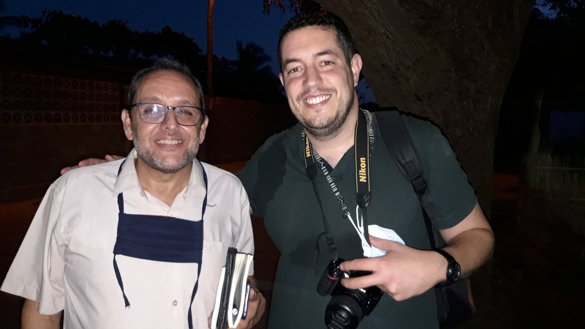 JosueVillalon's tweet photo. #Mozambique Con el padre Eduardo Roca, sacerdote de Zaragoza: "Me quedo aquí a pesar de los yihadistas porque está gente no tiene que nadie, para mí irme sería traicionar a Jesús" https://t.co/SyY41kaXPG