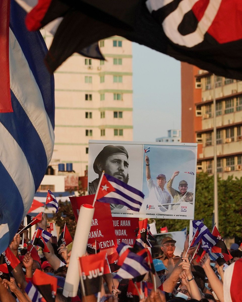 Sanusi90064's tweet photo. From Africa #IStandWithCuba
#CubaNoEstaSolo
#HandsOffCuba
#IStandWithCuba
#SupportCuba
#PatriaOMuerte https://t.co/ynSsmKTneK