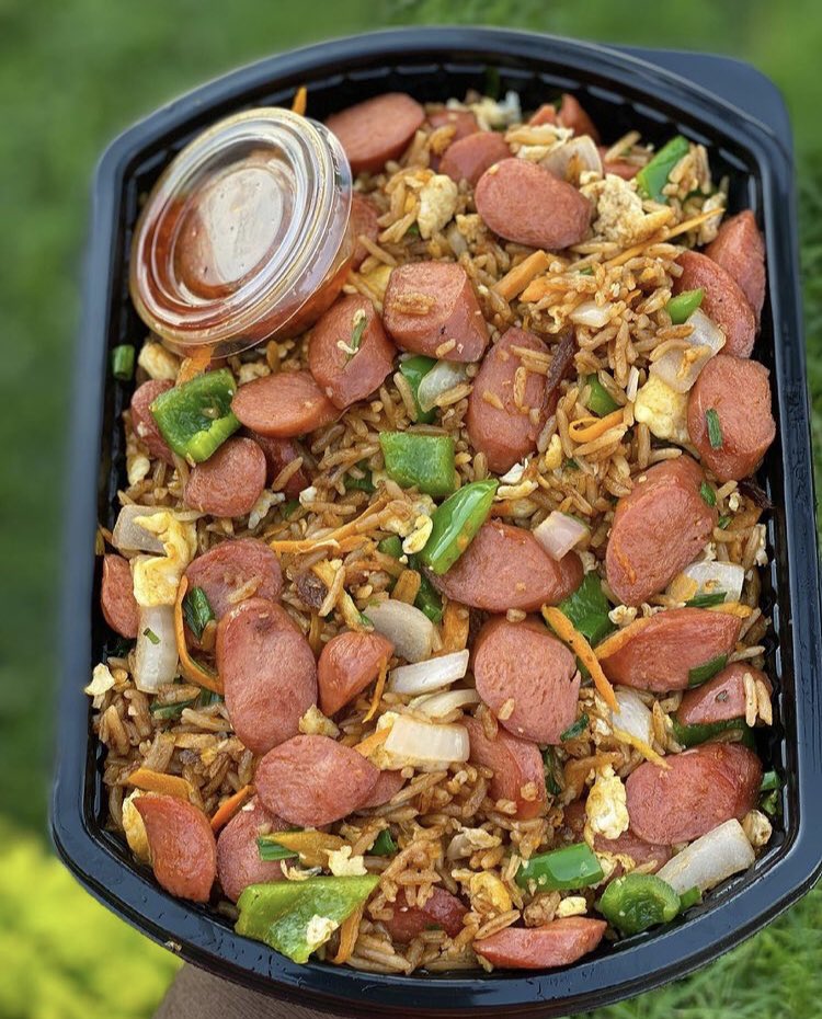 MRCASSIDY9's tweet photo. #PureMarketDay Dm for all your Continental in Chinese dishes 🙏👨‍🍳👨‍🍳 @Cistarh_Abynarh @kooSebor @Pure957fm   @jenniferAnnor6 @Papjay007 @OwuraJnr @DJLamarGh @toilet50pesewas @tomcolicchio @nukturnall https://t.co/WKFYFAQSMS