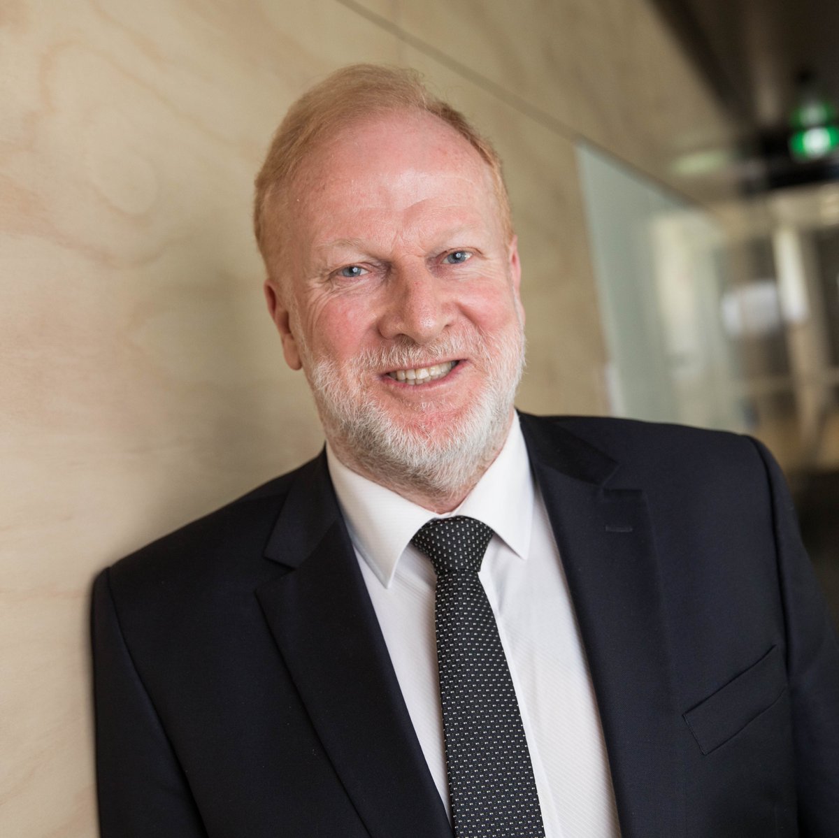 Congratulations to Professor Tom Smith, Head of the Department of Applied Finance, who has been elected as one of 38 new Fellows of the Academy of the Social Sciences in Australia: macq.it/3qEgSQL

<a href="/AcadSocSci/">Academy of the Social Sciences in Australia</a> #socialsciences