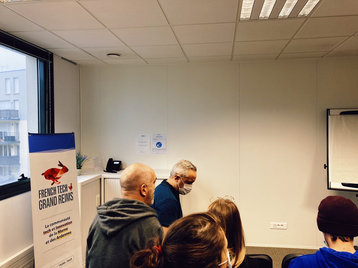 ReimsTech's tweet image. Ce matin c’est petit-déjeuner inter-réseaux dans les locaux de Regus à Reims. Merci @Innovact_Center pour l’organisation de cette rencontre conviviale sur le territoire !