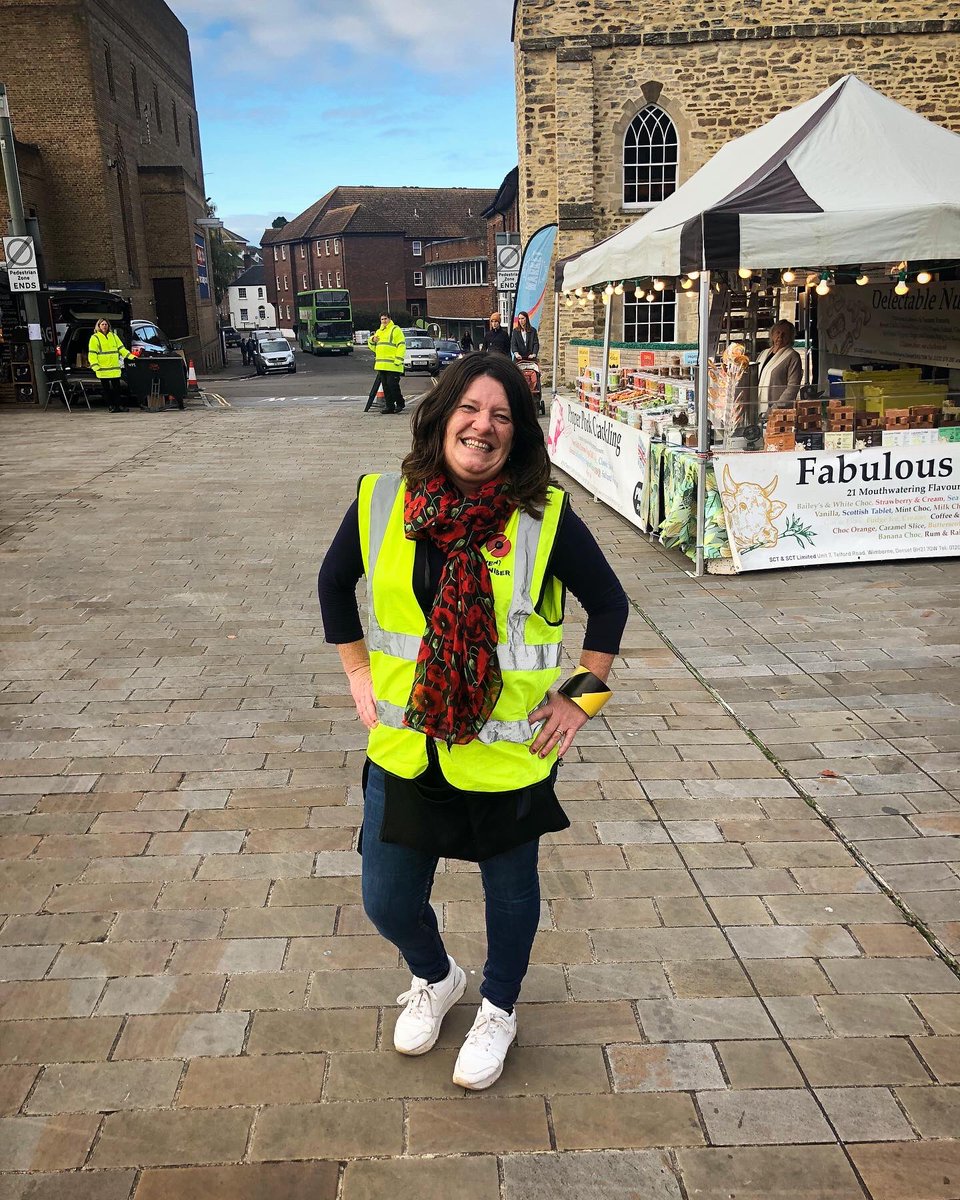 A big thank you to everyone who supported the stalls at <a href="/tauntonmarket/">@Tauntonmarket</a> this Sunday
A glorious day, great vibe &amp; very emotional when the two min silence was observed - bustling to silence was awe inspiring 

Finally thank you to this awesome lady for organising it all

#Taunton