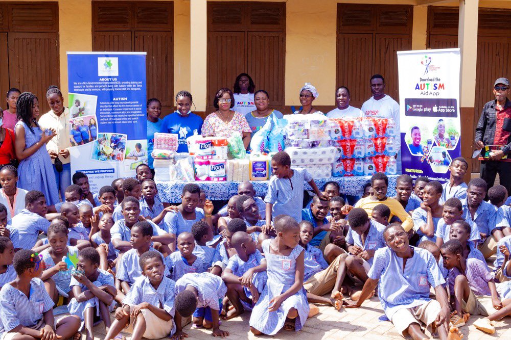 AutismGh's tweet photo. As part of our tour in the Western Region last Saturday, we donated some items to the Twin - City Special School in Takoradi. 

We appreciate the volunteers/team members who embarked on this memorable tour and supported with gifts. #AutismTour #AutismAidApp https://t.co/ZfSjCsEHTI