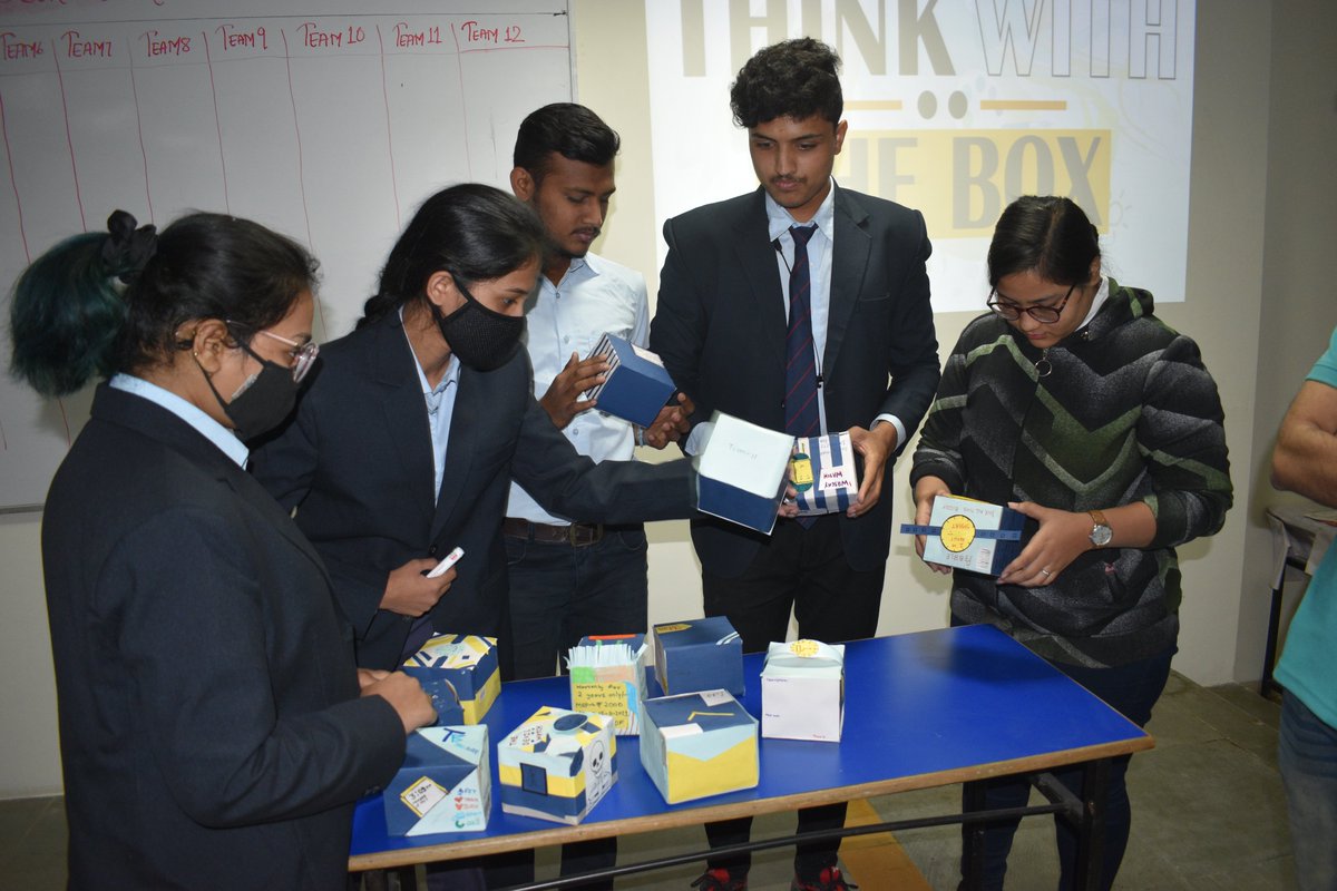 edc_acropolis's tweet photo. EDC @AcropolisIndia organized an activity "Think With The Box", a product packaging #competition for students. 
It turned out to be a fun and one-of-a-kind activity for students as they learned how to package and #pitch a product in the market effectively. https://t.co/gErUvfTWow