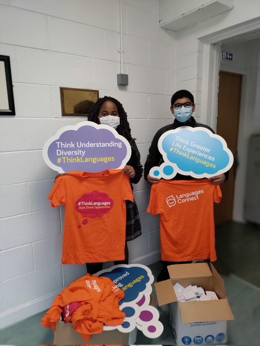 SThinklanguages's tweet photo. Is it Christmas? No..... Goodies for Thinklanguages Day on Monday 22 Nov. https://t.co/yeUq94ZlOJ