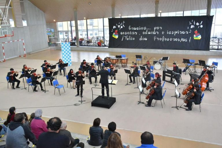 rioenlinea's tweet photo. Orquesta Sinfonica Juvenil de Los Ríos vuelve a los escenarios con un concierto en Valdivia https://t.co/T0uAB1vDTU #Valdiviacl https://t.co/brVMr6OSCp