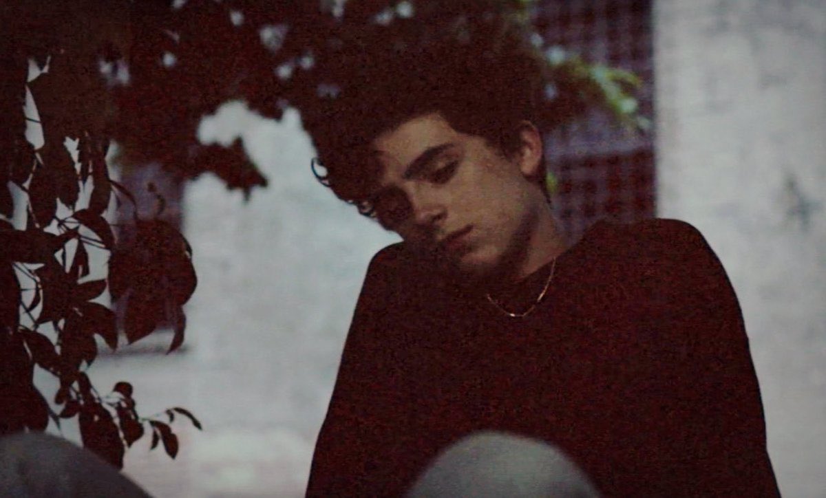 happy birthday to my romantic, moody italian prince elio perlman 🥲