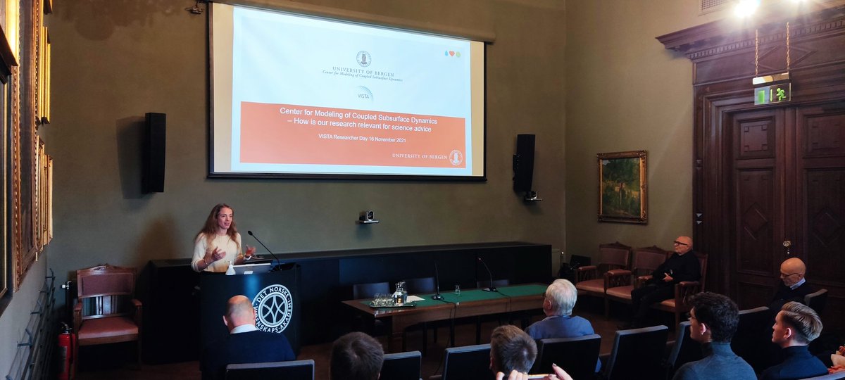 csd_uib's tweet photo. We are kicking off the #VISTA days together with our partner centre #CAROS at @DNVA1!
Together we discuss how we as scientist can advice policy makers in the face of crises.
Among our experienced speakers are @IngaBerre and @OSejersted. https://t.co/CLW0WVUVfO