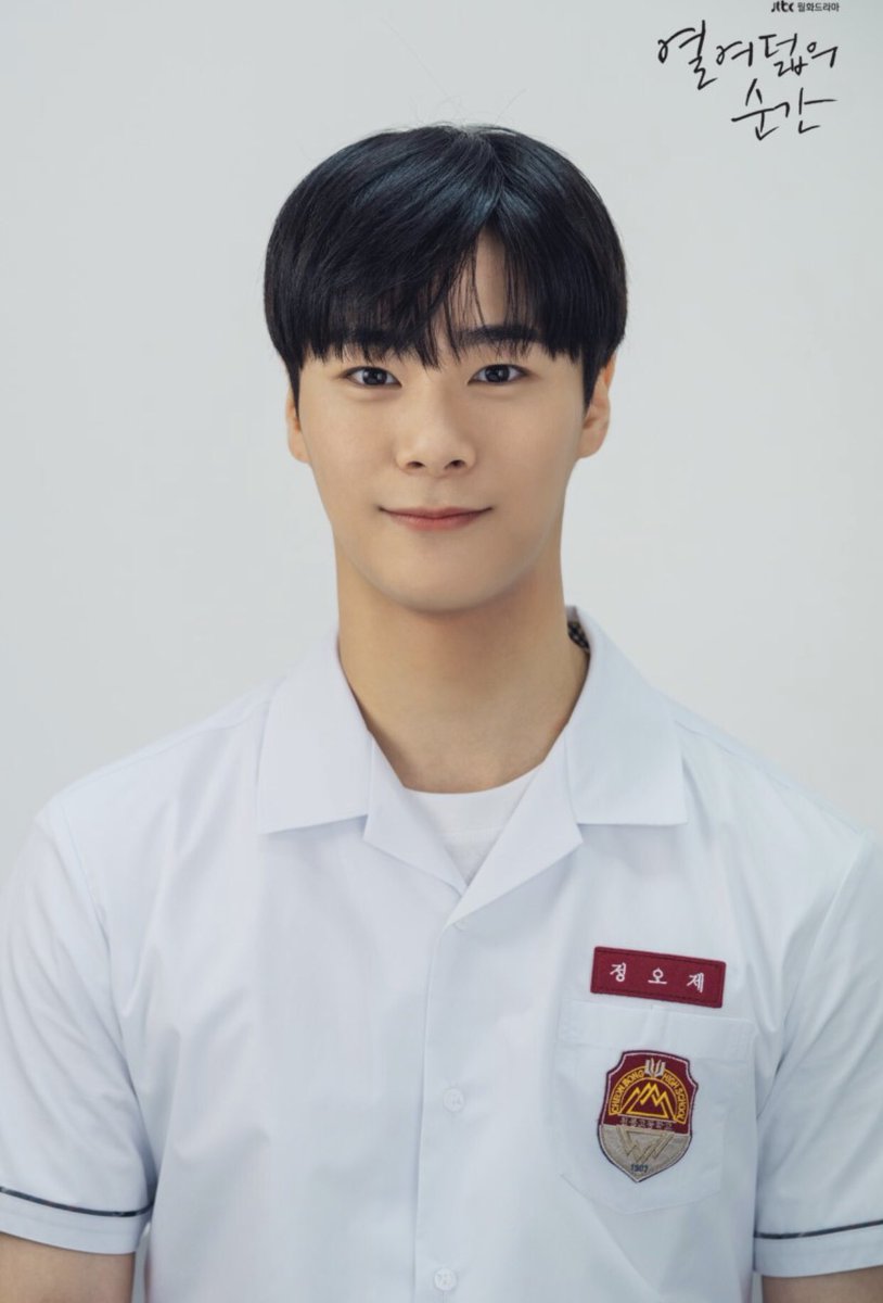 DhesuW's tweet photo. @STARPLAY_World ...i nominate as my january birthday idol  ASTRO MOONBIN https://t.co/9asspT9aQm