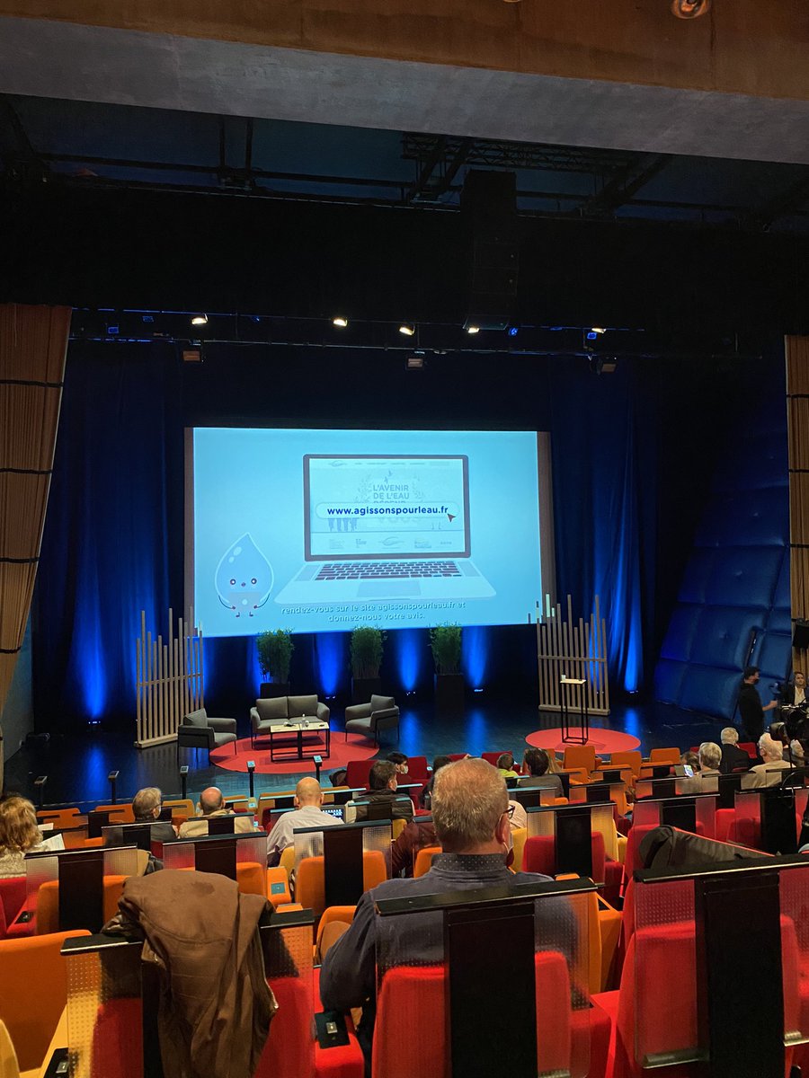 En direct depuis <a href="/LilleGrandPalai/">Lille Grand Palais</a> avec  <a href="/b_abba/">Berangere Abba</a> et <a href="/GabrieldHarcour/">Gabriel d'Harcourt 🇺🇦</a> pour le bilan sur la consultation public sur la gestion de l’eau avec @AgenceEau .
Fier de cette collaboration entre <a href="/CieJbl/">JBL Com & Cie</a> et <a href="/DerveauxDenis/">Denis Derveaux</a>