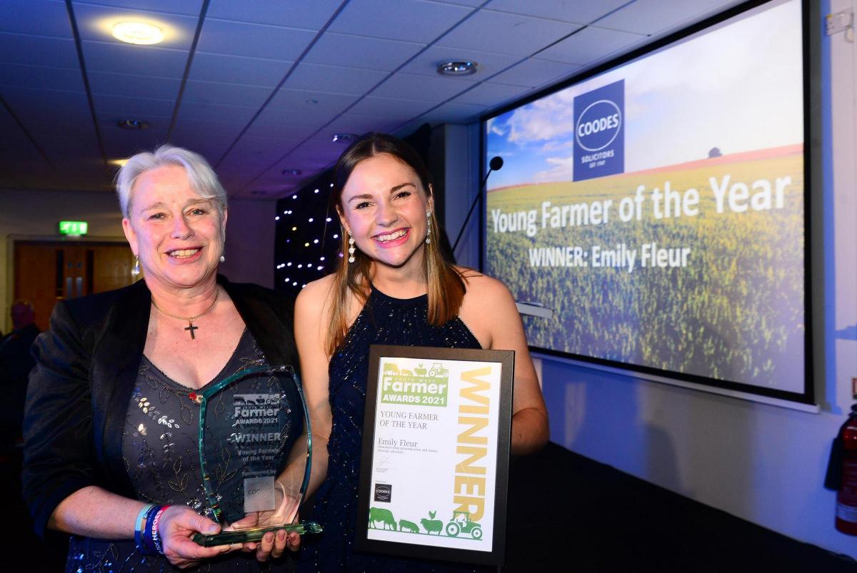 A huge congratulations to Young Farmer and photographer Emily Fleur for winning the South West Farmer Young Farmer of the Year award! 

<a href="/EmilyFleurPhoto/">Emily Fleur</a> #SWFAwards2021