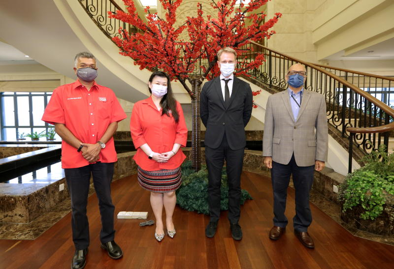 KlangRed's tweet image. Welcome to the Swedish ambassador, his excellency Joachim Bergstrom @jchmbrgstrm to Menara Star @staronline