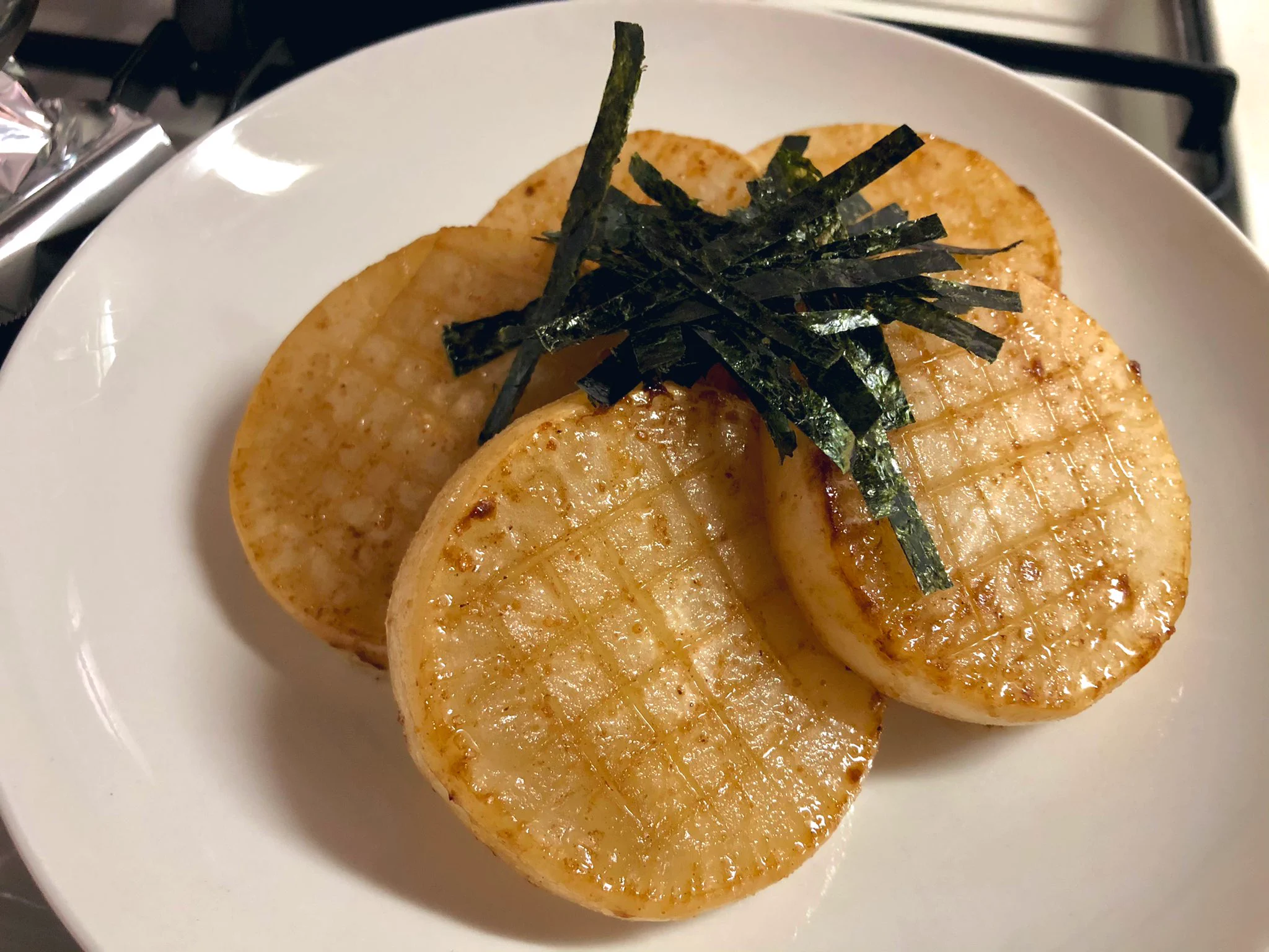 煮物も良いけどこの食べ方も美味しそう！「大根ステーキ」の作り方！