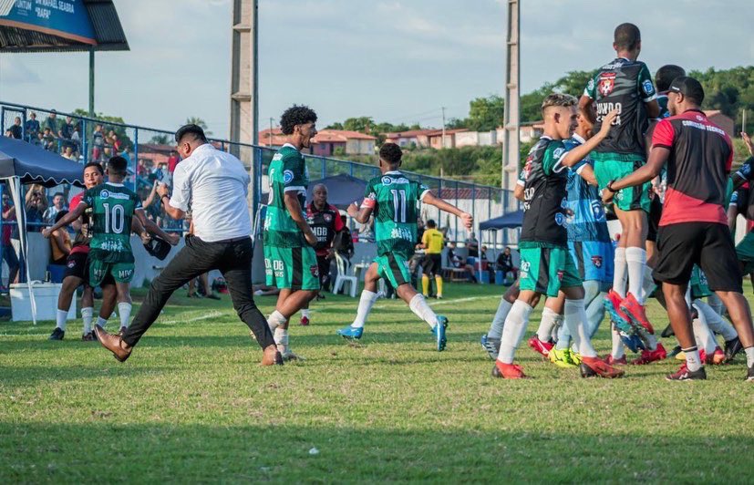 MDBFC_JP's tweet photo. 🐺❤️🖤🐺🇧🇷🇯🇵
U19マラフニアオリーグ
Campeonato maranhense sub19 https://t.co/JCZJl4RRCj