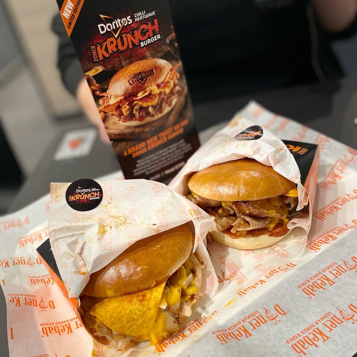 TheLiveReview1's tweet photo. Last night I was invited to the launch event for the limited edition @GermanDoner_UK and @DoritosUK Chilli Heatwave Krunch Burger and it was such a fun evening #chilliheatwave https://t.co/1WCiuCnidb