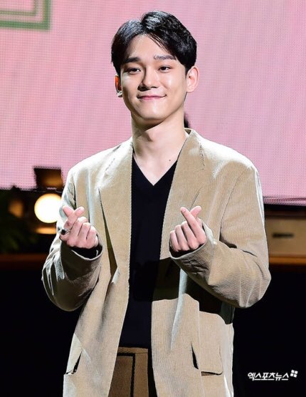 EXOURCEID's tweet photo. 211116 [NAVER] update with #CHEN 

SM Entertainment telah mengkonfirmasi bahwa Chen dan istrinya saat ini dikabarkan sedang menantikan kehadiran anak kedua mereka.

Congratulations Kim Jongdae 🎉

🔗: https://t.co/LlytZhnU30

#첸 #엑소첸 #엑소 #EXO @weareoneEXO https://t.co/vY1x8YjmvY