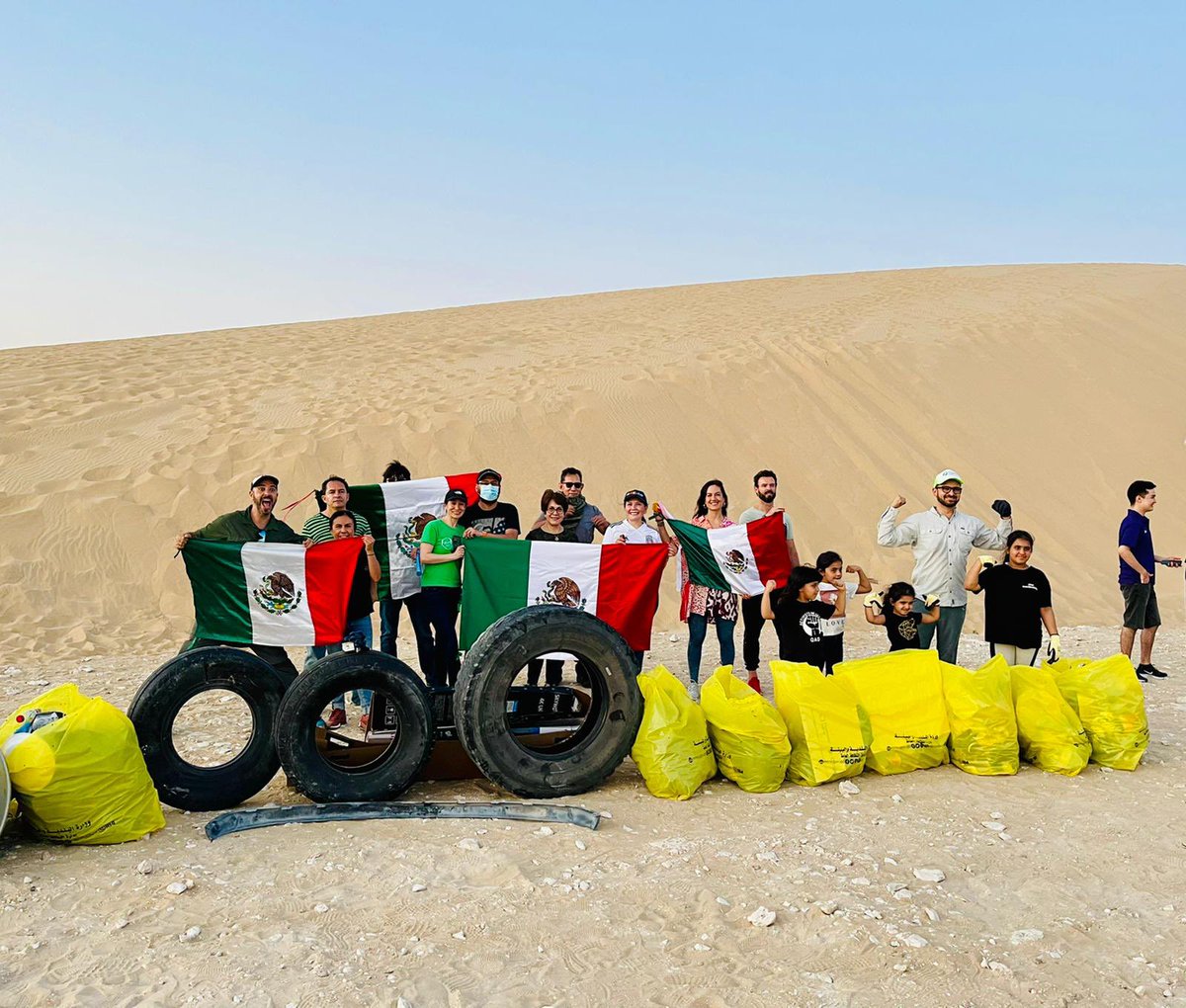 EmbaMexQatar's tweet photo. Jose is an activist and environmentalist and a leading figure in environmental protection in Qatar #KeepQatarClean #DEAPQatar https://t.co/3qZMuhLZtx