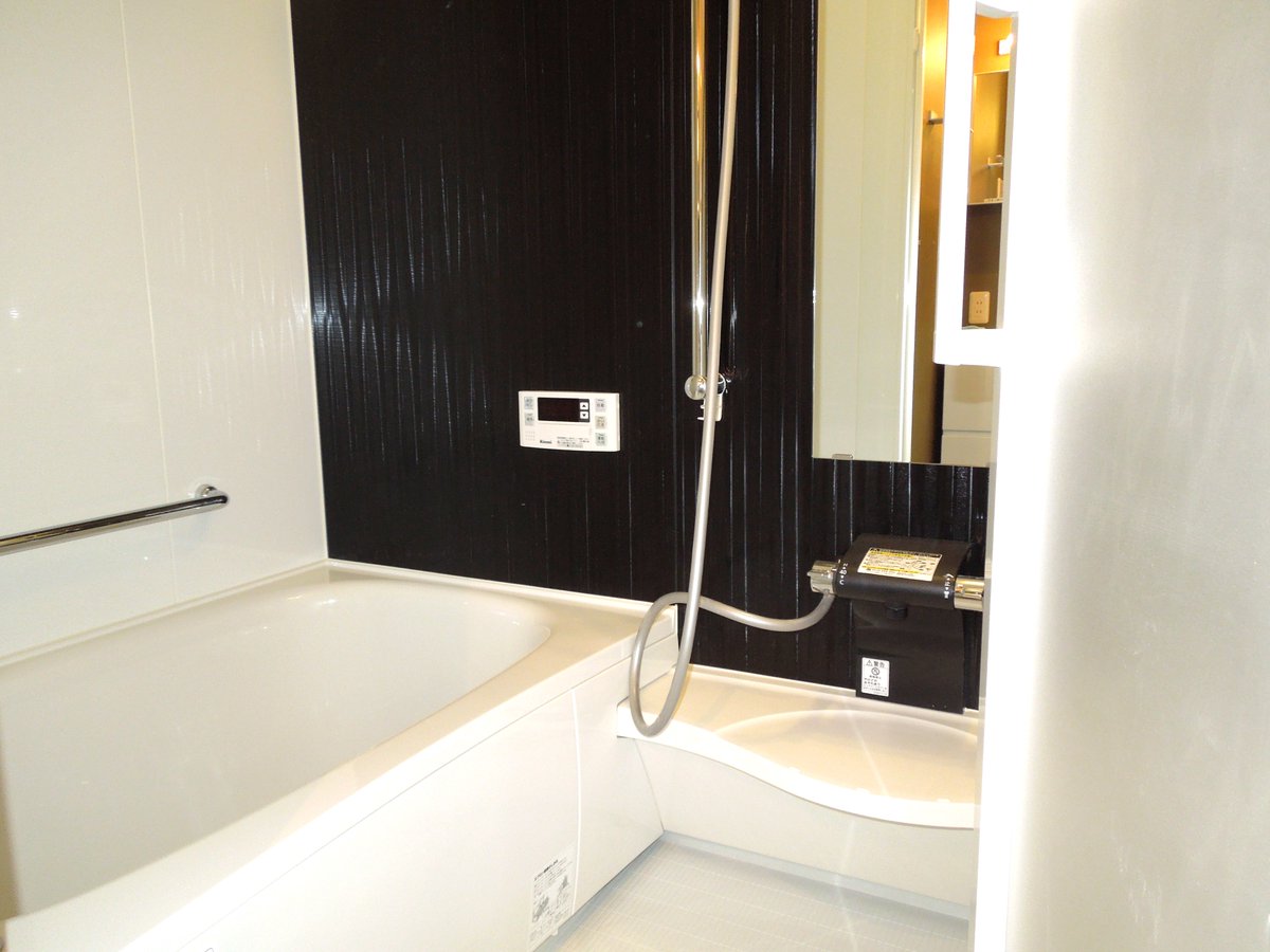 ysshare's tweet image. 中目黒駅から徒歩3分
立地抜群✨女性専用シェアハウス
そりゃ、祐天寺駅の物件よりは高いけど6万円から

#中目黒   
#シェアハウス 
#女性専用シェアハウス