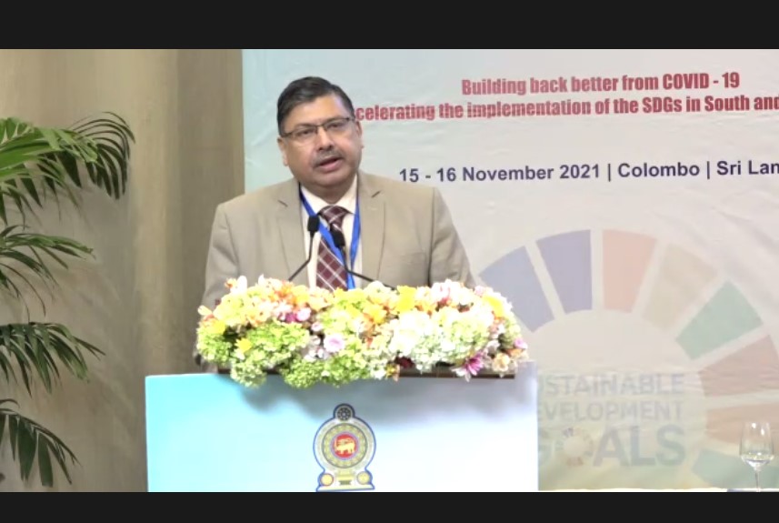 SSWA_UNESCAP's tweet photo. 5th #SouthAsia SDG Forum
#Buildingbackbetter from #COVID19
Highlights from Session 6: Leveraging partnerships and means of implementation for the SDGs: Finance, technology, capacity-building and trade
@UNESCAP @nageshkum @Sachin_Chat @RajanRatna #SAWDF @MoNPHImv https://t.co/bqiYrkvrY3