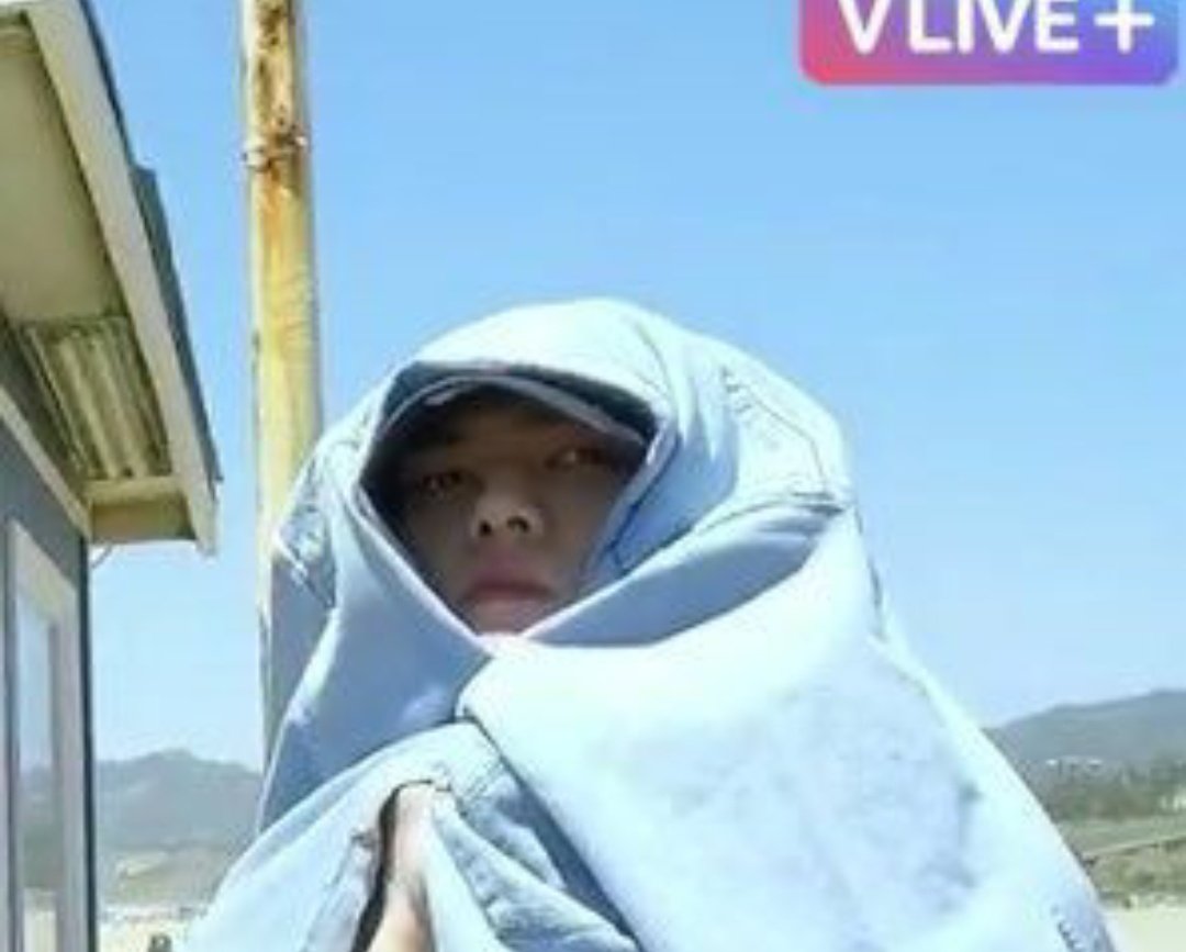 yara1485's tweet photo. @Totoro05062 @weareoneEXO @B_hundred_Hyun @layzhang اومده امر به معروف و نهی از منکر
@weareoneEXO 
@B_hundred_Hyun 
@layzhang https://t.co/MhWH3mnIQW