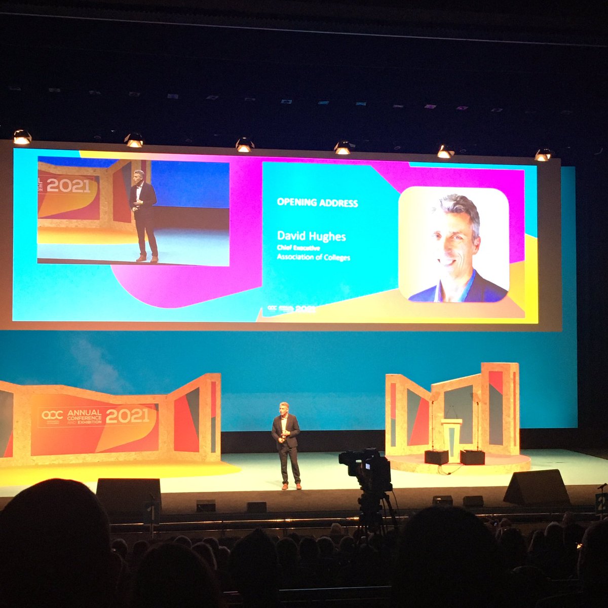 MargueriteHogg's tweet photo. The boss is on! Always look forward his keynote address @AoCDavidH @AoC_info #AoCConf #LoveOurColleges https://t.co/h8zUvYaV5u