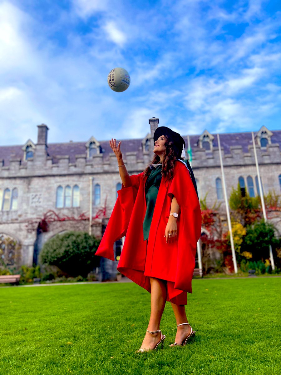 PH.inishe.D👩🏻‍🎓

A very special moment officially graduating @UCCSSPE with my #Gaelic4Girls PhD Doctorate promoting young girls sport participation🏐

Thanks to everyone who supported me over the years especially my family, my Supervisors @wesleyob1 @KevinCahill5 & @LadiesFootball