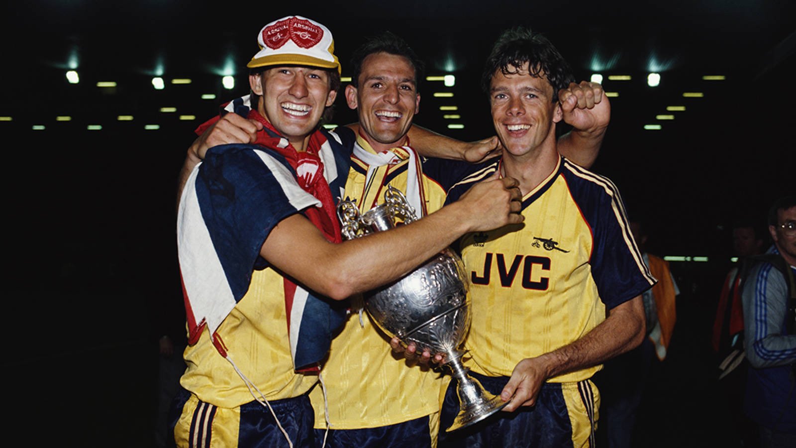  Happy Birthday Steve Bould

Part of the famous Arsenal Defence 