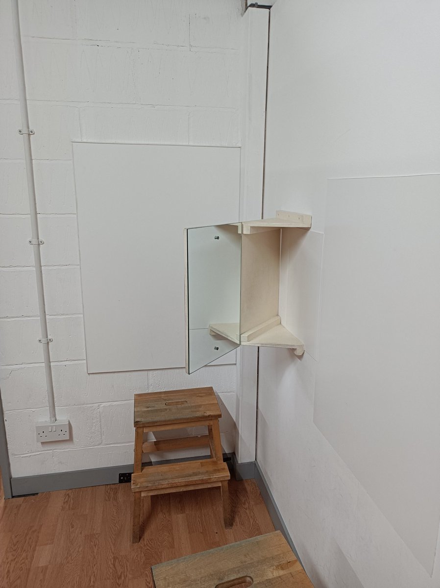 louise06a's tweet photo. Look familiar?...just need a day trip to Keswick for our students, the Puzzling Place. If someone sits either side the viewer can superimpose the image of their hand over the other person's face: #Orthoptics is cool #LeesScreen #SimultaneousPerception #BSV @LivUniOrthoptic https://t.co/q9COCUHHQL