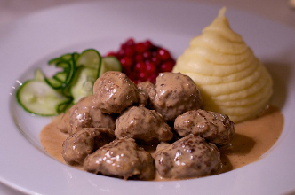 DeliveryStops's tweet photo. #Köttbullar #Dinner #food #foodie Get this delicious dish made with life and flavor. Order today by us and get a discount of 5% with code "TASTY". https://t.co/CWjeMwowdA