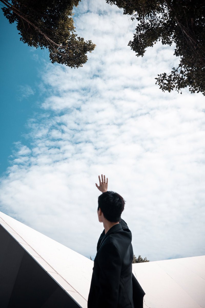 16.11.21 Yang Yang’s studio weibo update 

ไปรับแสงแดดและเกลียวคลื่น เพลิดเพลินไปกับช่วงเวลาที่แสนสบาย
งาน GQ Men of the Year 2021 ไห่หนาน 

1188OnVacation 
#GQSEAXRebaYang 
(1/3)