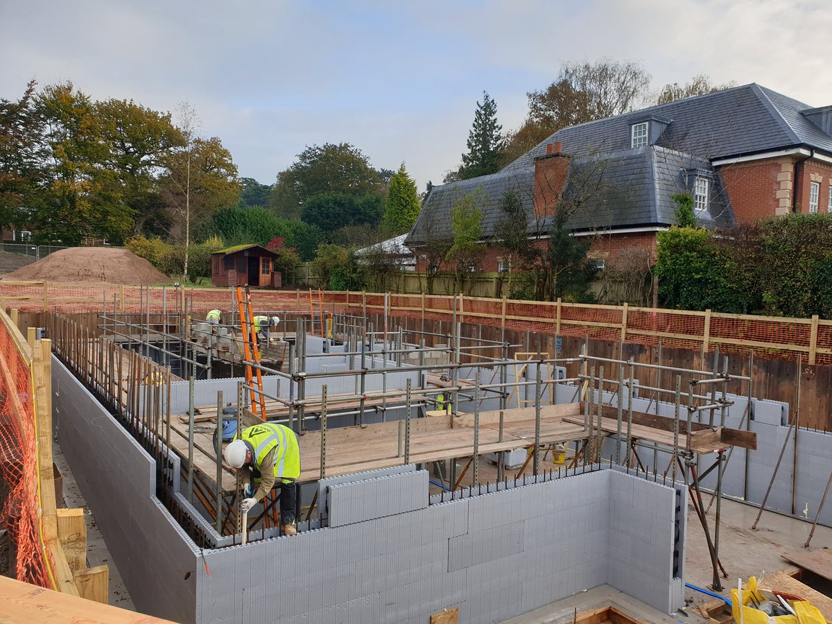 B2architectHale's tweet photo. The ICF by @AmvicBuild is well up on this large replacement dwelling in #Cheshire @ahhealthsafety @STLEngineer #luxuryhomes https://t.co/e9ex8GMGa5