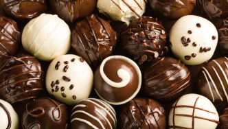 DeliveryStops's tweet photo. #Chocolate #Mexico #Breakfast #food #foodie Get these tasty small chocolate bites filled with flavor and color. Order today by us and get a discount of 5% with code "CHOCO". https://t.co/5v1UOEV0O3