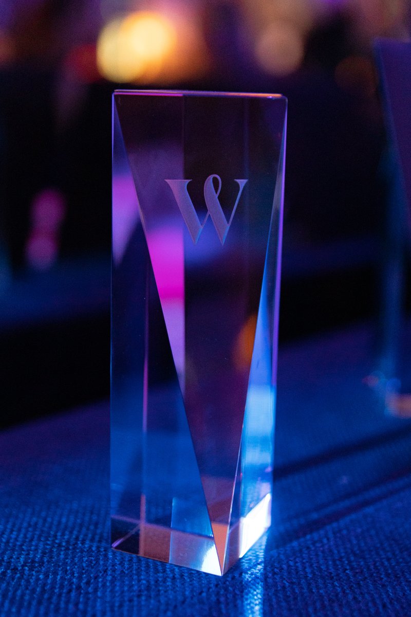 What a night! Bremont wins "Made in the UK" at the 
<a href="/Walpole_UK/">Walpole British Luxury</a> British Luxury Awards 2021🎉 <a href="/BremontNick/">Nick English</a> and <a href="/GilesEnglish/">Giles English - Yard-O-Led</a> were there to receive the award, presented by <a href="/jason_carl_fox/">Jason Fox</a> 🙌