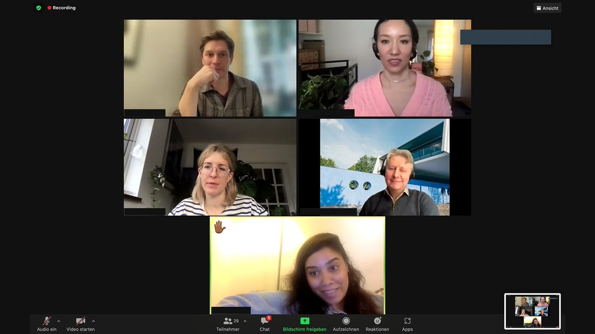 ElleryStudio's tweet image. The 4th round of #ResearchComLab was all about the #SmartNewWorlds - how are #AI, #robotics and #digitalisation transforming our lives? What are the future trends and social dimensions of these innovative technologies?